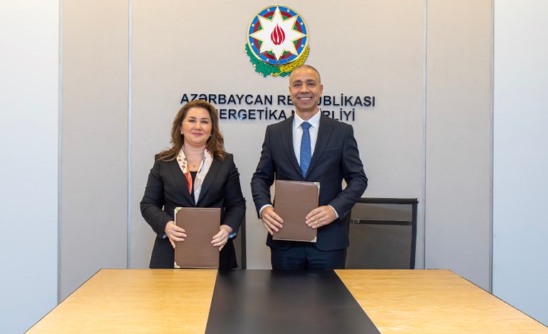 Azerbaijan signs offshore wind deal